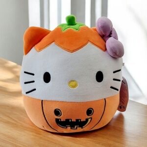 🆕️ Hello Kitty Squishmallo Pumpkin